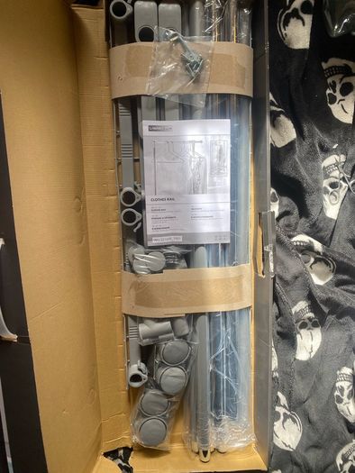 clothes rail brand new