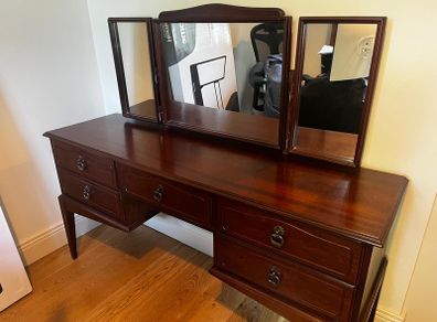 Vintage Mahogany Vanity with 3-Way Mirror