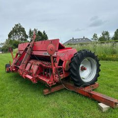 MF 30 Seed Drill