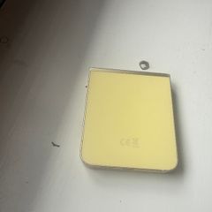 Samsung galaxy z flip 6