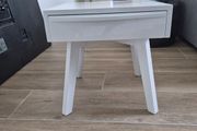White side table/bedside locker
