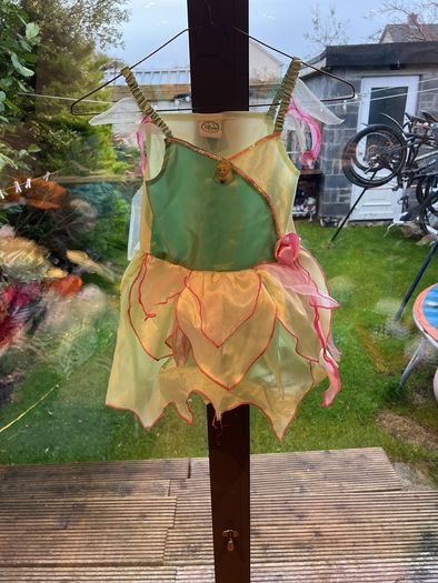 costume