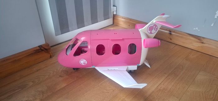 Barbie pink aeroplane