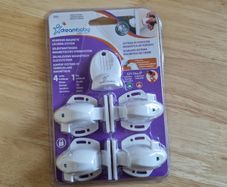 Magnetic cabinet locks