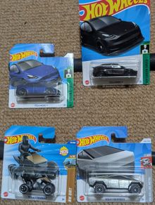 Hot Wheels Tesla x 4