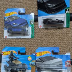 Hot Wheels Tesla x 4