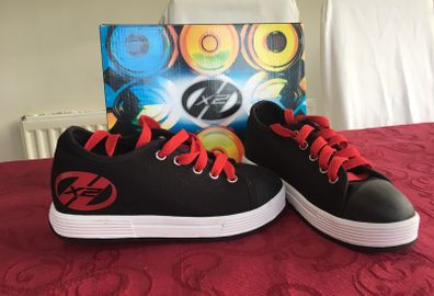 HEELYS black/red