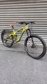 Giant Carbon