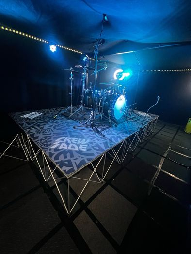 portable stage with flight case