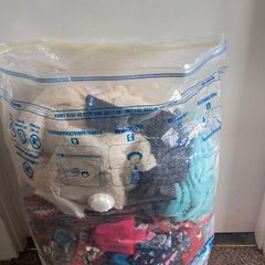 Big bag of girls clothes ( age 5 to 10)