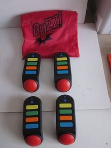 Four Wireless Buzz Buzzers Controllers