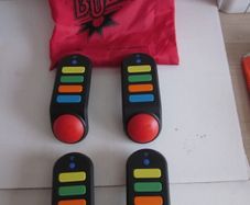 Four Wireless Buzz Buzzers Controllers