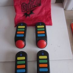 Four Wireless Buzz Buzzers Controllers