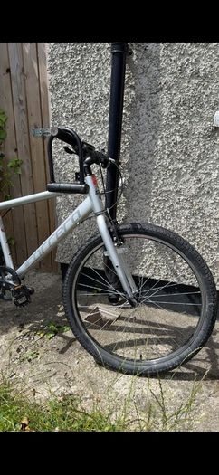 Great Condition Carrera Subway Hybrid Bike + Heavy Duty D-Lock + LED Lights  (Moving Sale)