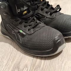 boots safety