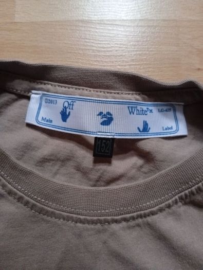 Off White T-shirt ((Kids Age 10-11yrs like New))