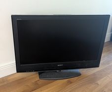 40" Sony TV