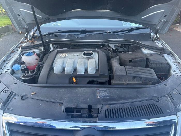 Low milage, Volkswagen Passat 2008