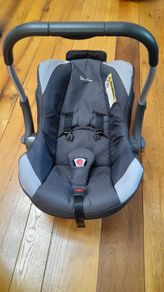 childs car seat