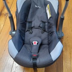 childs car seat