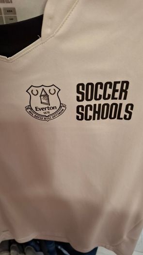 Everton Soccer Schools hummel Football Jersey (Youths 9-10 Years) FREE POST
