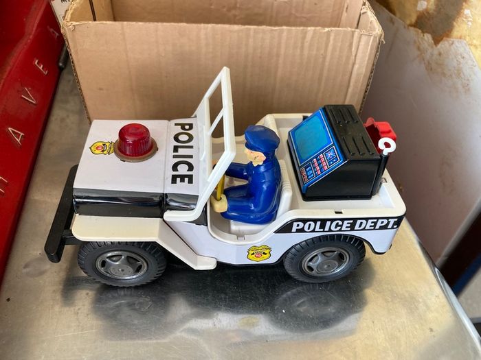 Jeep Radar Police  Tin Toy battery Operated by TN