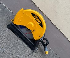 DeWalt DW872 355mm 110V metal-cutting chop saw