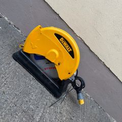 DeWalt DW872 355mm 110V metal-cutting chop saw