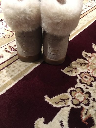 UGG Boots size EU-23:5, UK-6
