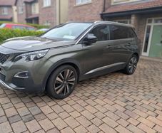 182 Peugeot 5008 -GT Premium