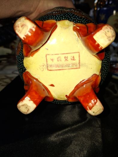Beautiful Vintage Chinese Satsuma Style Footed Planter Moriage Geisha Cachepot Jardiniere,. Add a touch of classic Hollywood Regency flair to your home