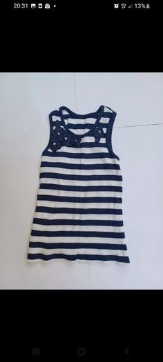 New Girls Knee Shorts and Vest Age 8-9