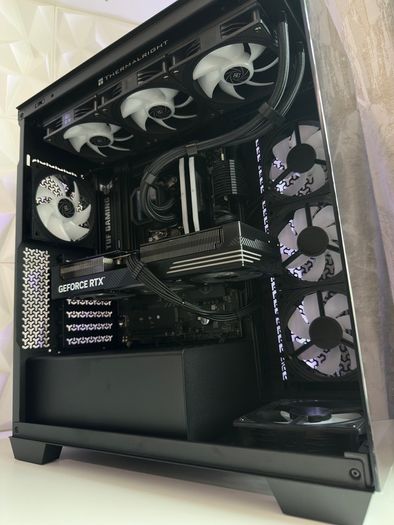 High End Gaming PC | RTX 5070 ti 16GB / Ryzen 9800x3d / DDR5