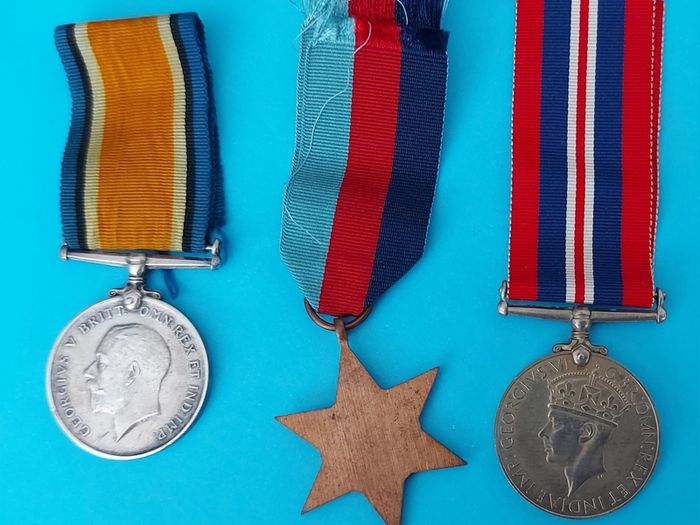 World War 1&2 War Medals to West Riding Regiment