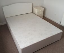 Double divan bed