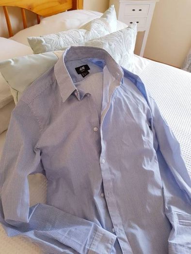H&M Mens Shirt - Size S