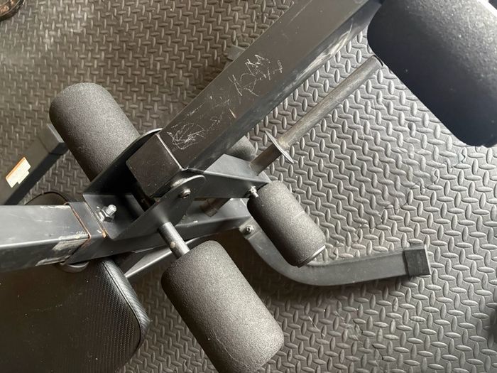 weight bench
