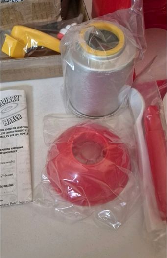 McDonald's MCFLURRY MAKER Vintage Toy 2003 in ORIGINAL BOX Unused And Complete