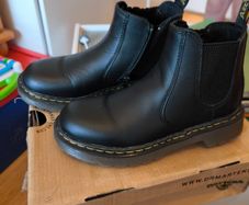 Kids Dr Martens UK12