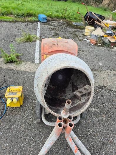 cement mixer