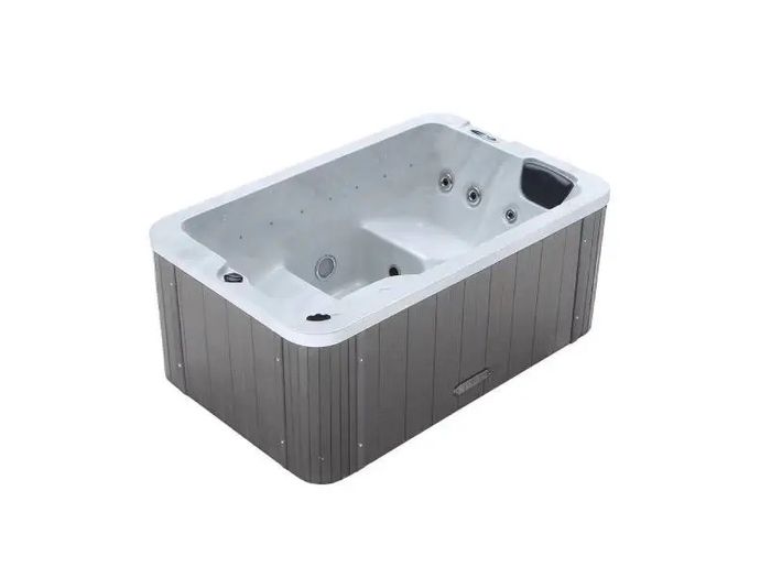 Brand New 3 Person Hot Tub