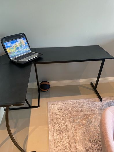 Computer desk