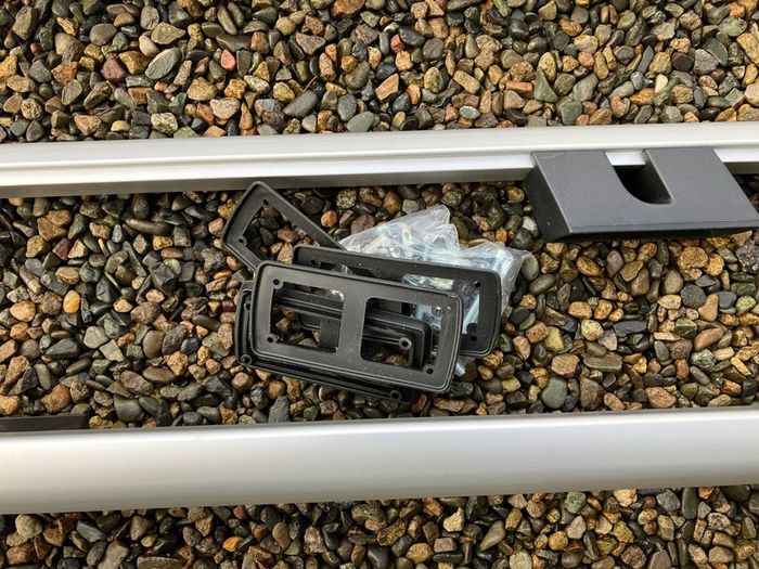 Peugeot expert, Citroen dispatch, Vauxhall vivaro & Toyota Proace roof rails