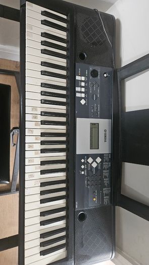Yamaha Keyboard