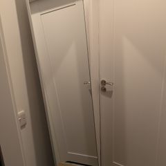 Wall mirror