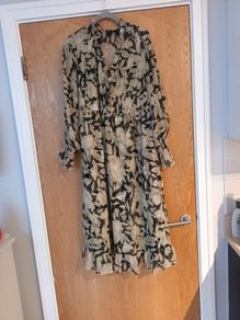 River Island  Dress.   S 16.   New - No Tag.