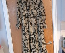 River Island  Dress.   S 16.   New - No Tag.