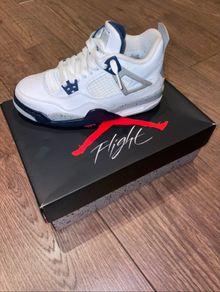 Nike Air Jordan 4 Retro Midnight Navy UK4