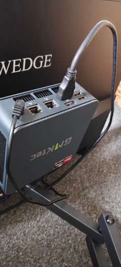 nucbox mini pc