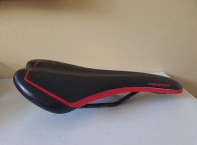 Merida Road or MTB Black & Red Saddle
